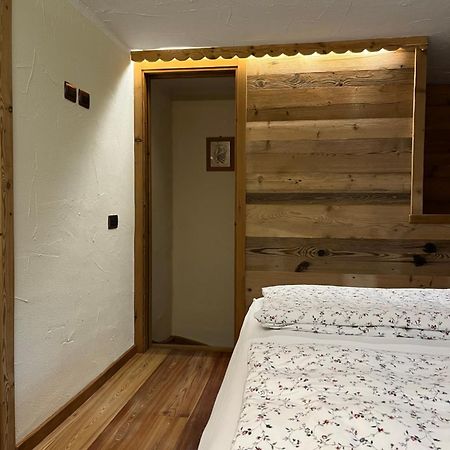Flora Alpina Apartments-Residenza Verdebjo Грессоне-Сен-Жан Экстерьер фото