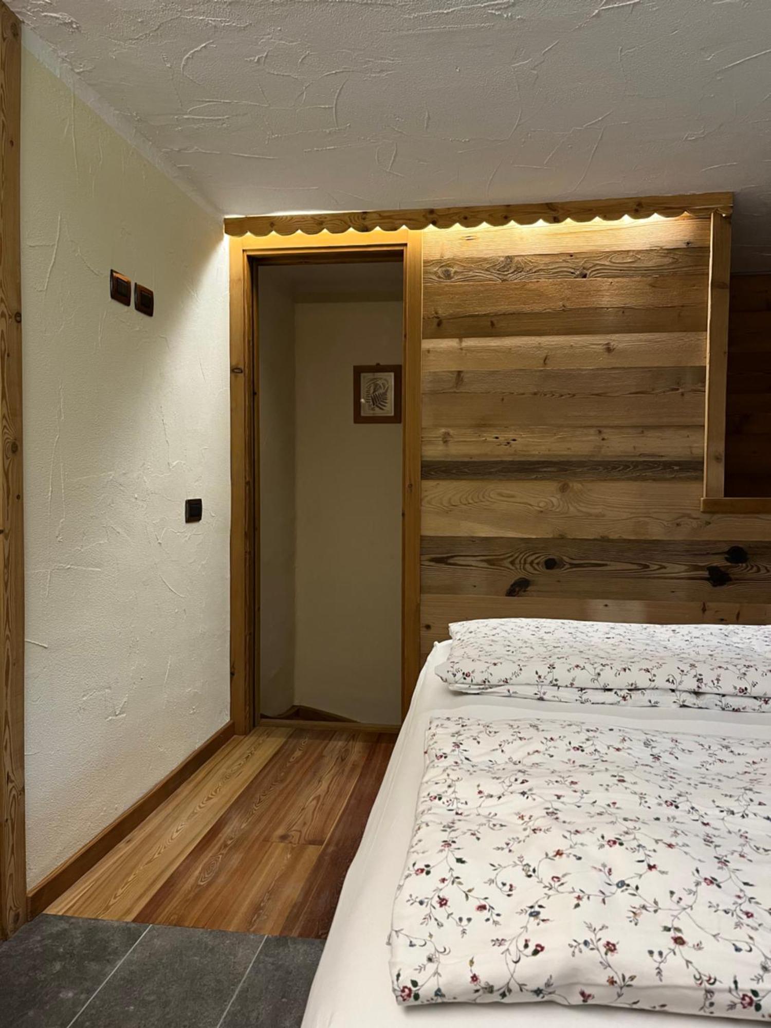 Flora Alpina Apartments-Residenza Verdebjo Грессоне-Сен-Жан Экстерьер фото